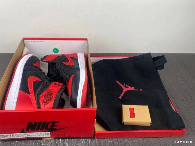 FD4810-061 1 Bred Satin WMNS High Air Jordan OG 0930